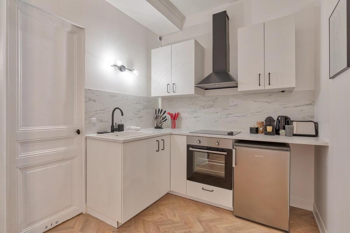 Superbe Pour 4P Proche Arc De Triomphe Lägenhet Paris Exteriör bild